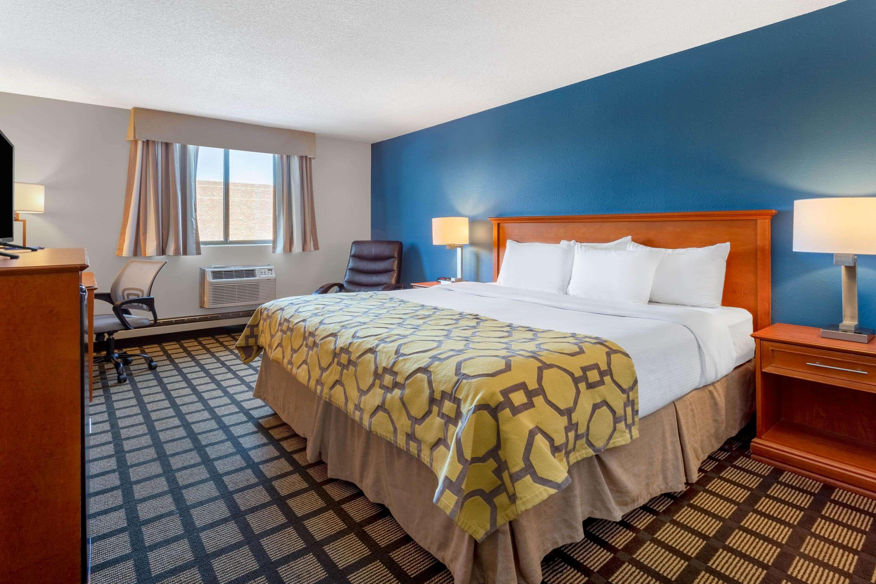 Baymont By Wyndham Rochester Mayo Clinic Area Esterno foto