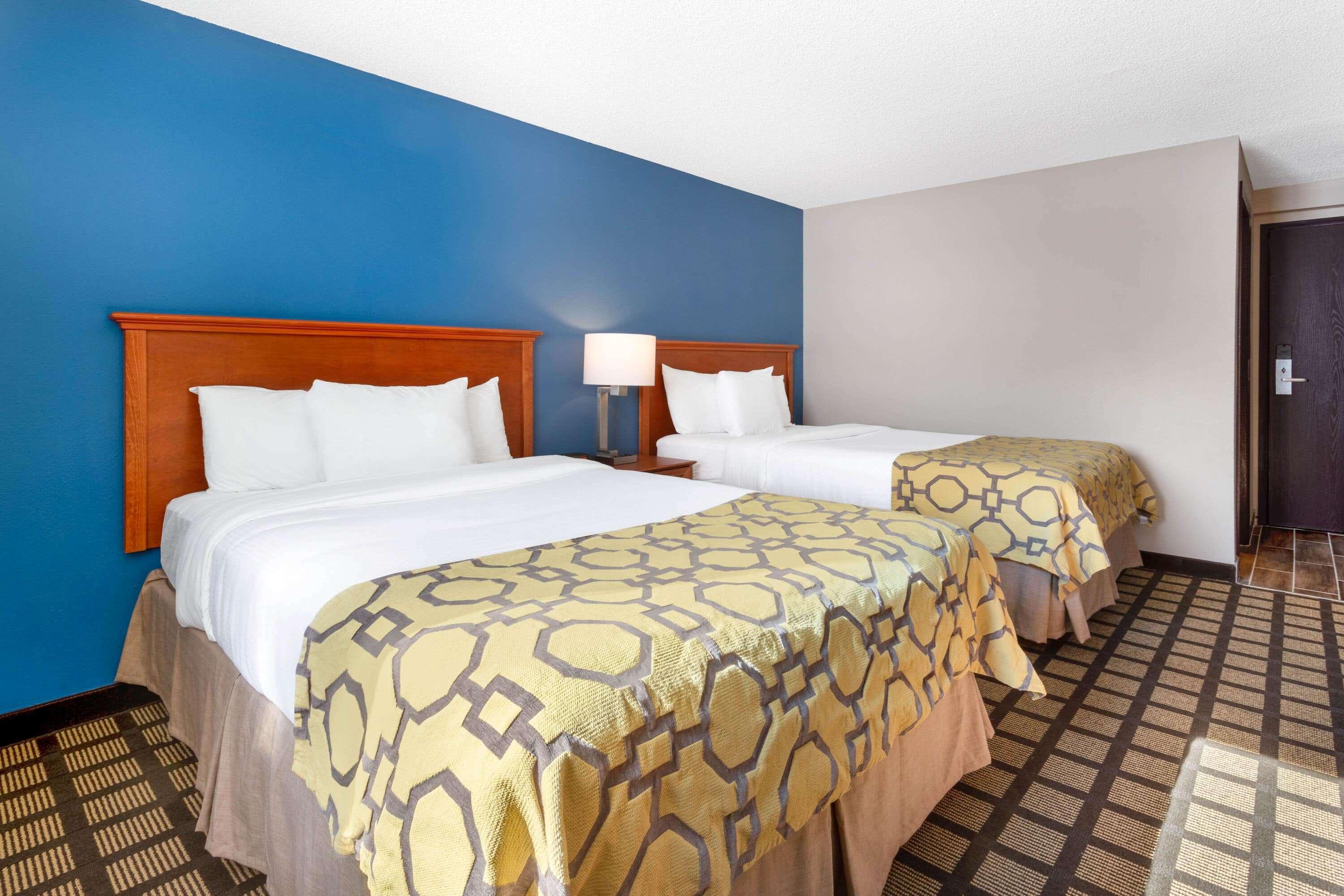 Baymont By Wyndham Rochester Mayo Clinic Area Esterno foto