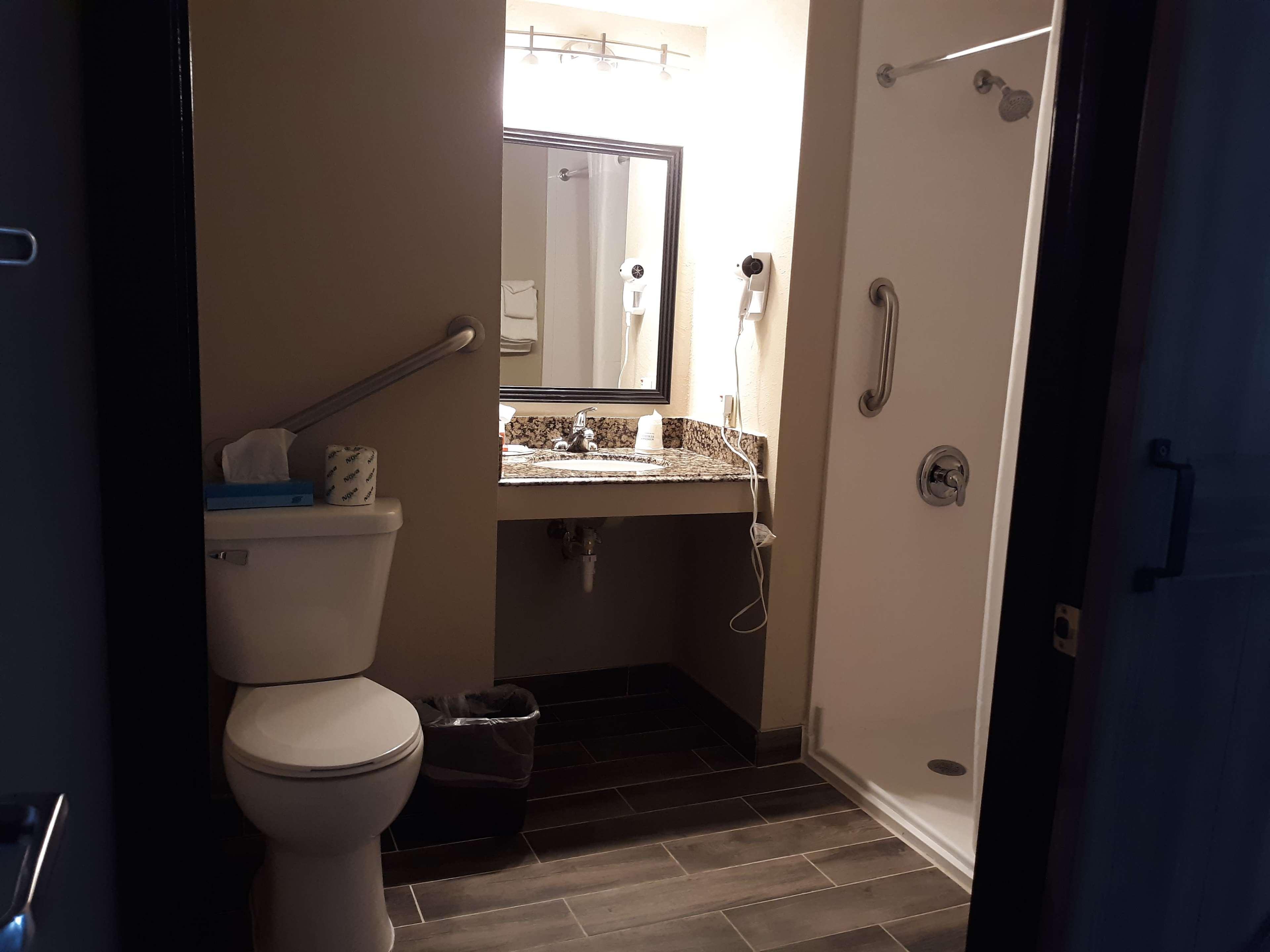 Baymont By Wyndham Rochester Mayo Clinic Area Esterno foto